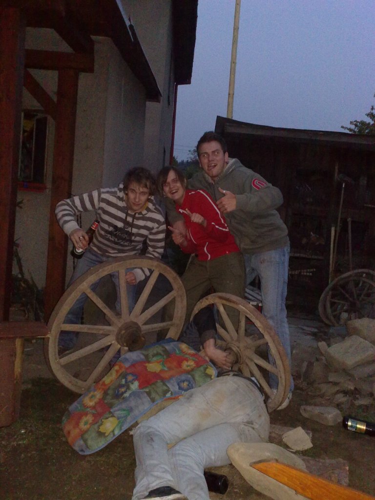 030520091898.jpg